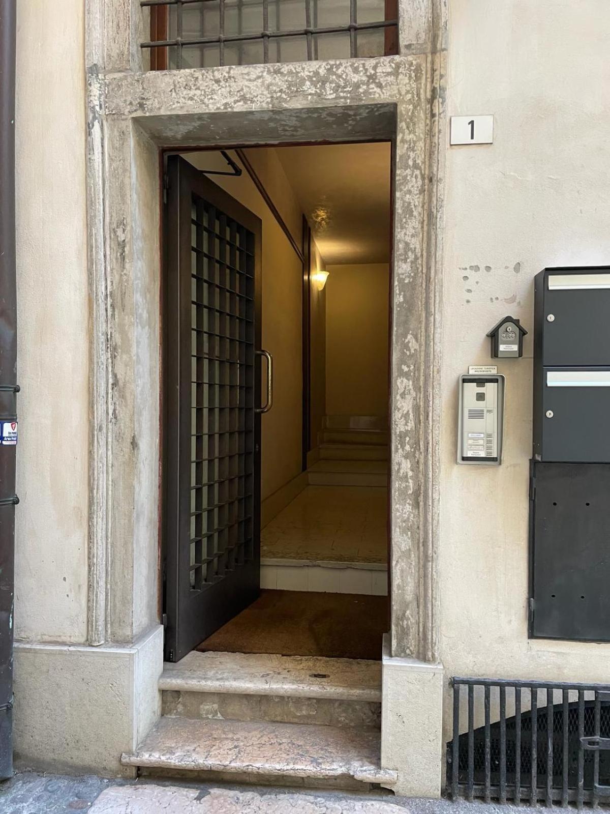 Vicolo Amanti Verona Luaran gambar